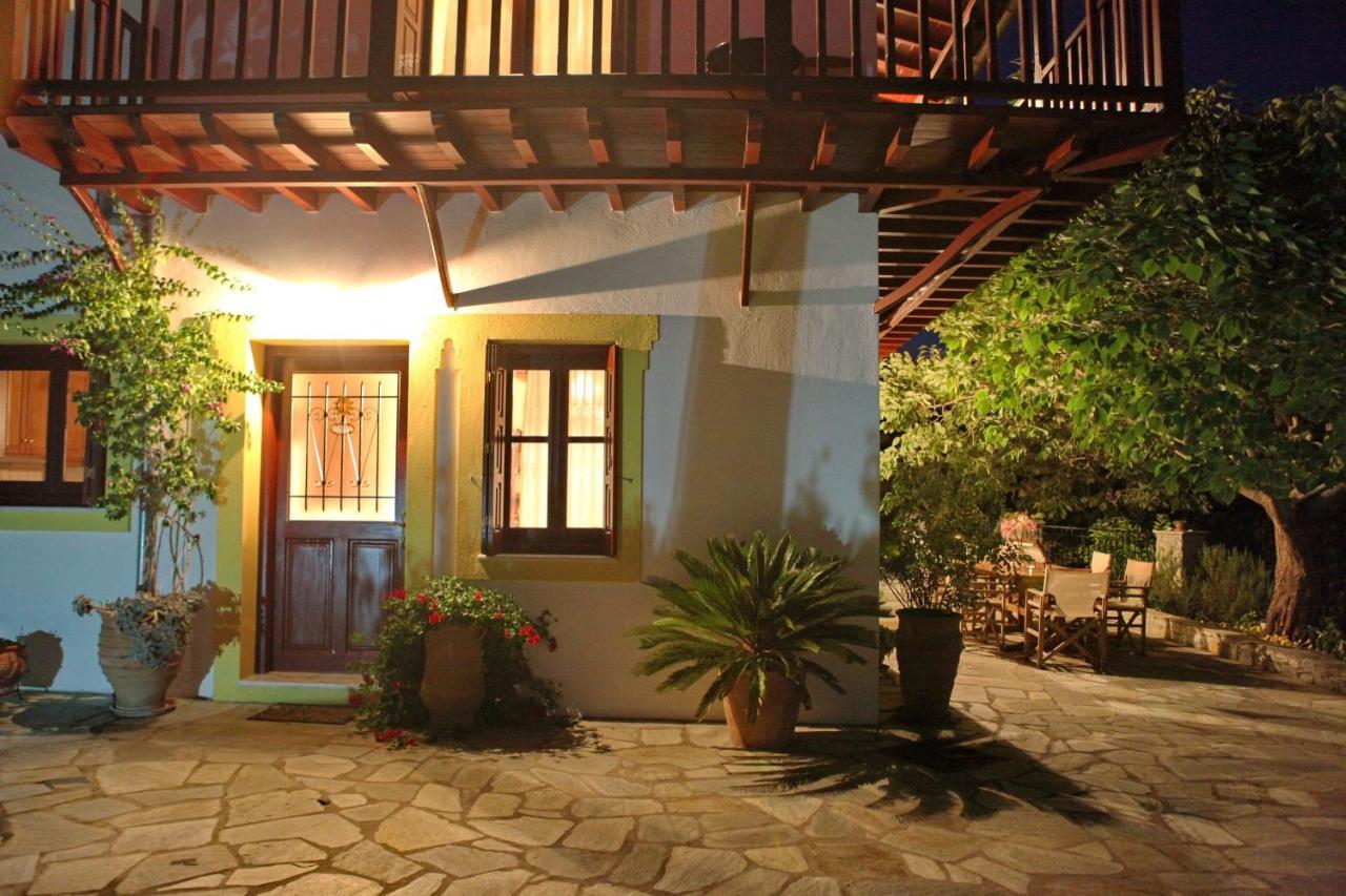 Villa Maria O สโกเปลอสทาวน์ ภายนอก รูปภาพ